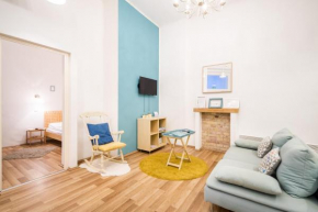 BpR Rainbow Design Apartment-Superior